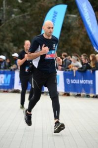 A picture of Soheil Sabri running a half-marathon in 2019.